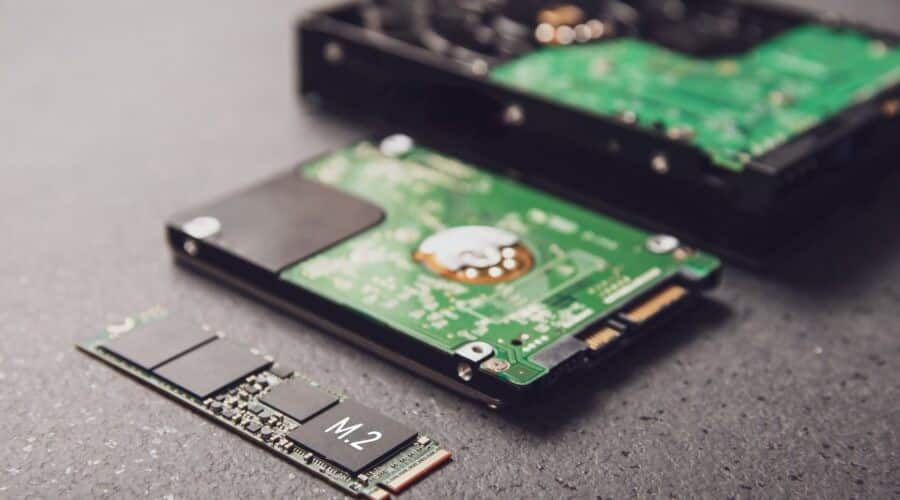 مقایسه سرعت هارد ssd با hdd در سرور های hp